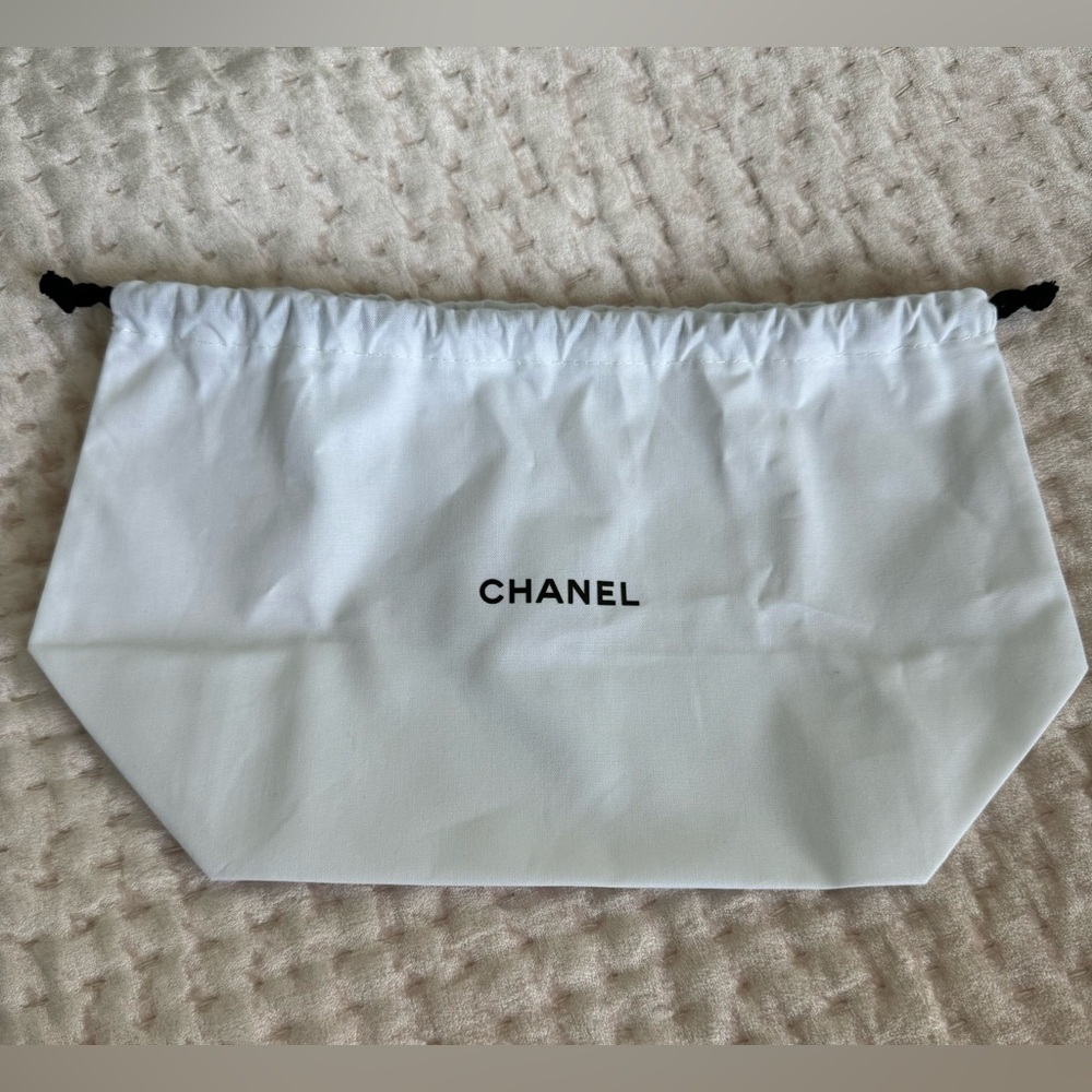 Chanel Classic White Pouch/Drawstring Dust Bag / Makeup Tote 🤍 Authentic 🤍